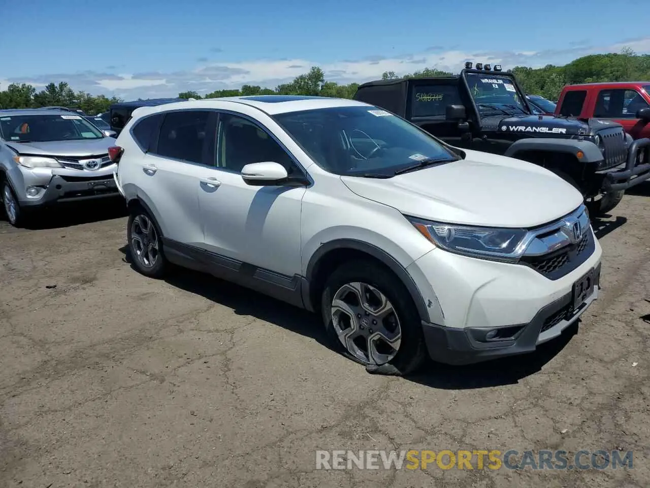 4 Photograph of a damaged car 2HKRW2H83KH672264 HONDA CRV 2019