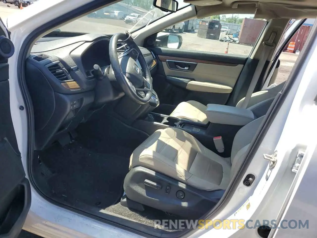 7 Photograph of a damaged car 2HKRW2H83KH672264 HONDA CRV 2019