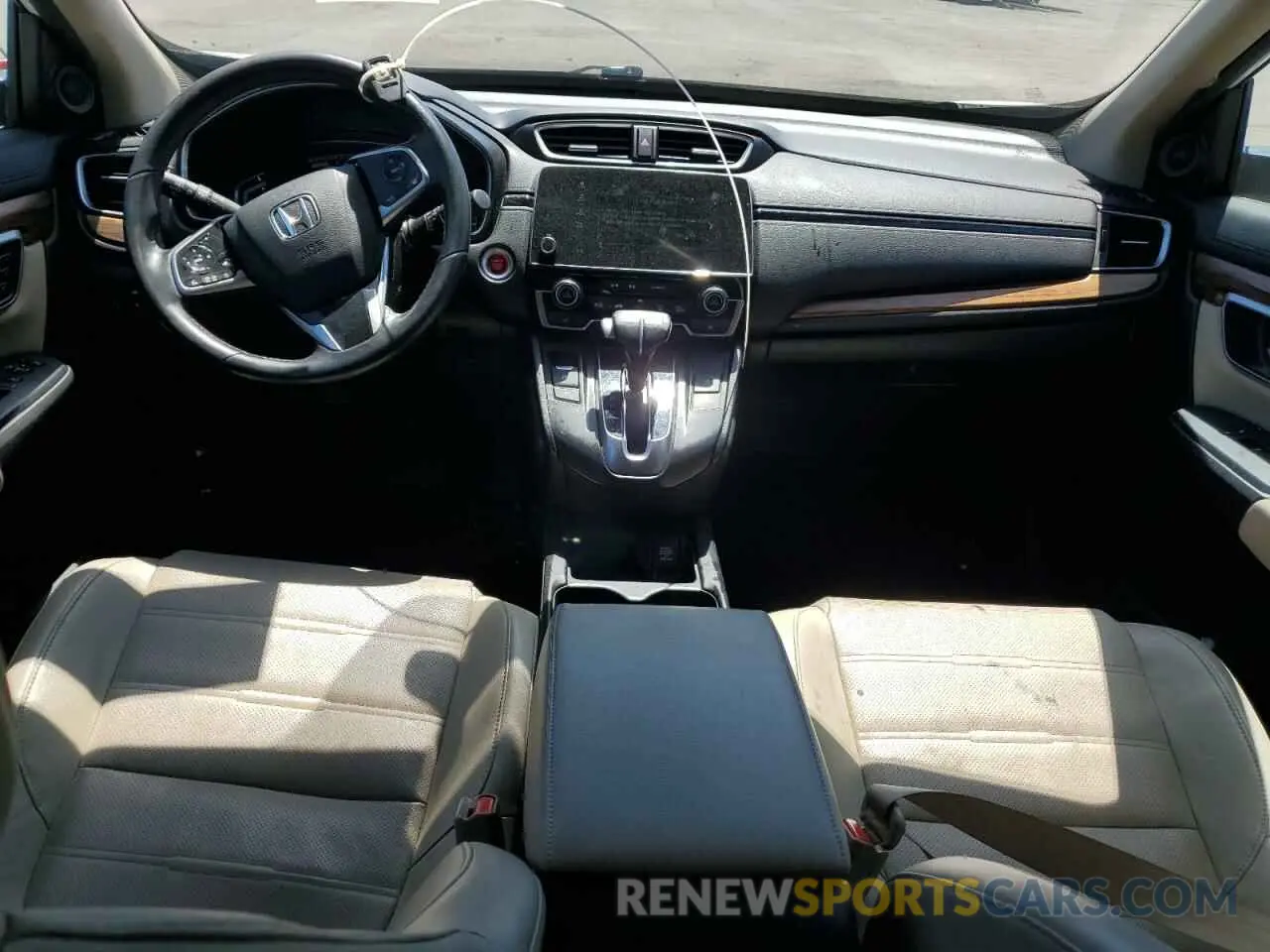 8 Photograph of a damaged car 2HKRW2H83KH672264 HONDA CRV 2019
