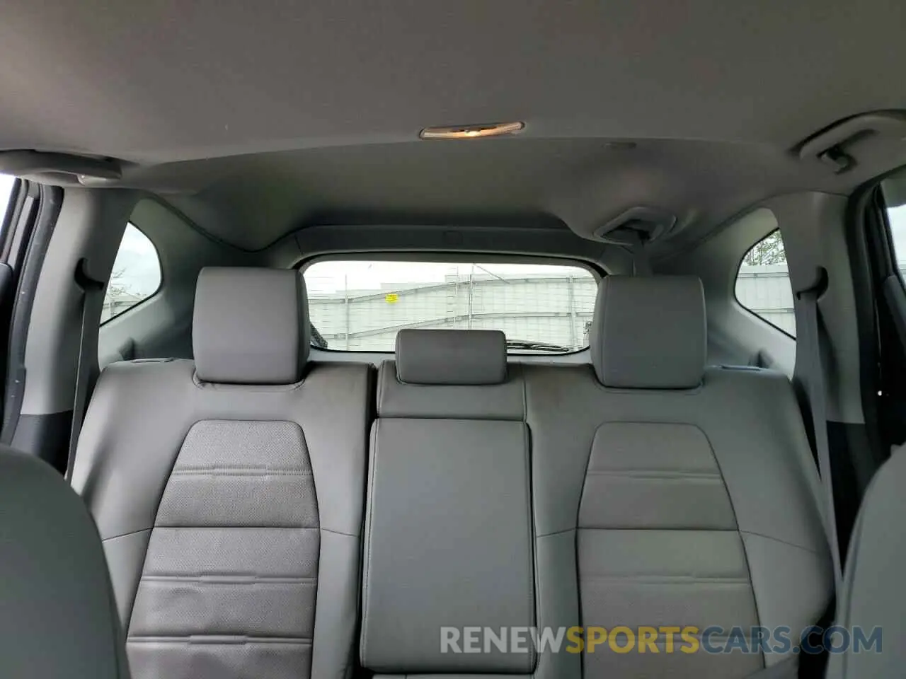 10 Photograph of a damaged car 2HKRW2H84KH659121 HONDA CRV 2019
