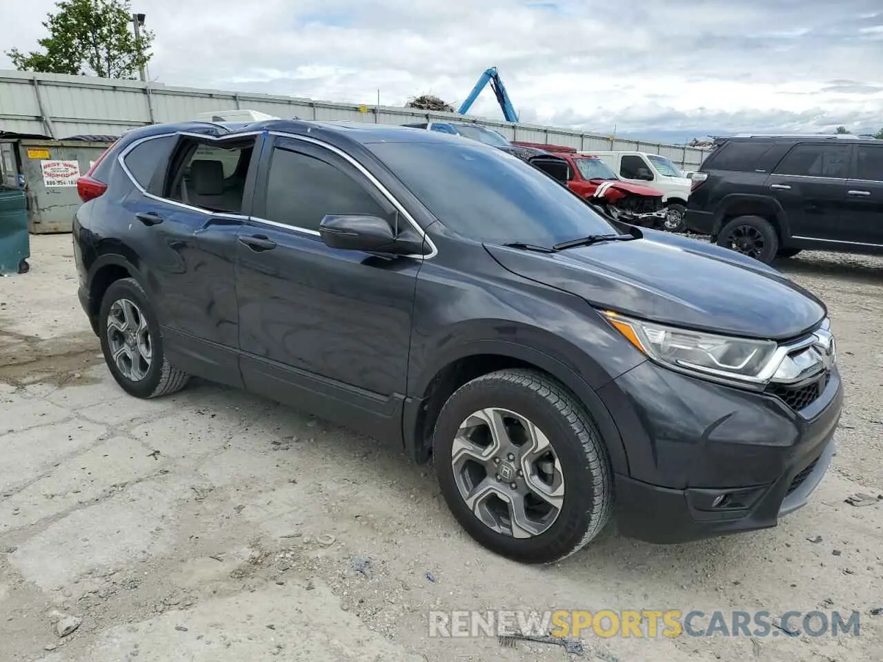 4 Photograph of a damaged car 2HKRW2H84KH659121 HONDA CRV 2019