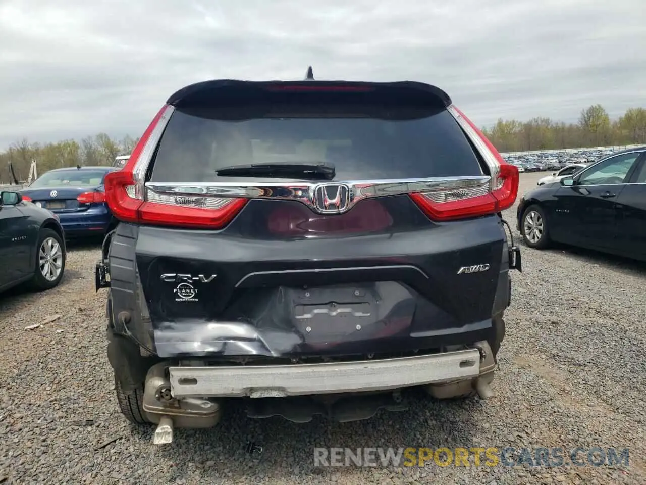 6 Photograph of a damaged car 2HKRW2H85KH615497 HONDA CRV 2019