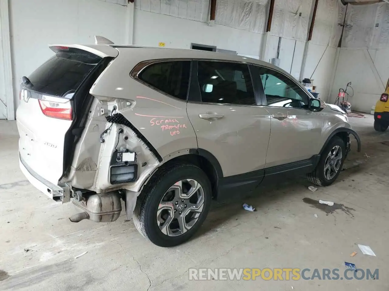 3 Photograph of a damaged car 2HKRW2H85KH641016 HONDA CRV 2019