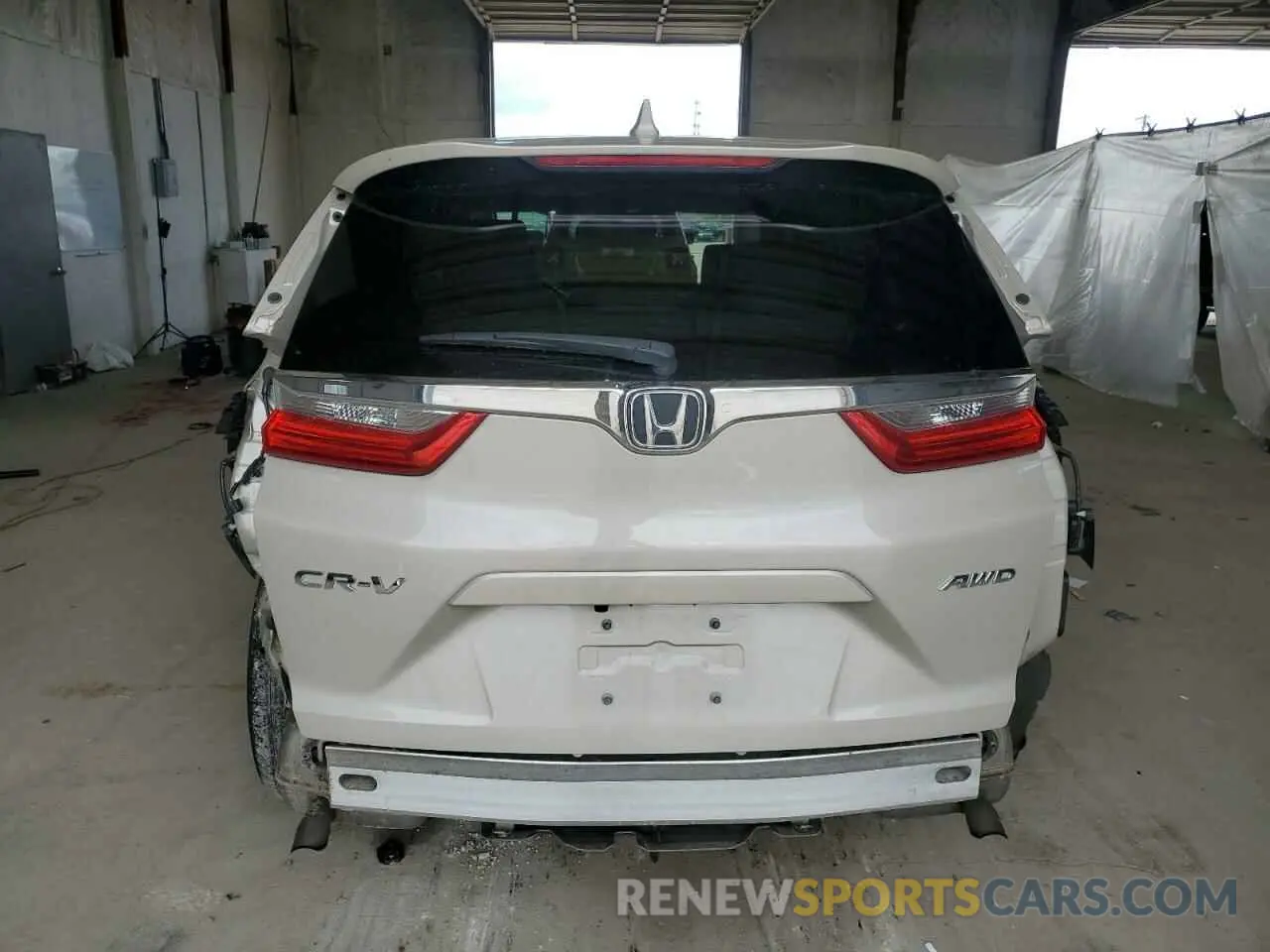 6 Photograph of a damaged car 2HKRW2H85KH641016 HONDA CRV 2019