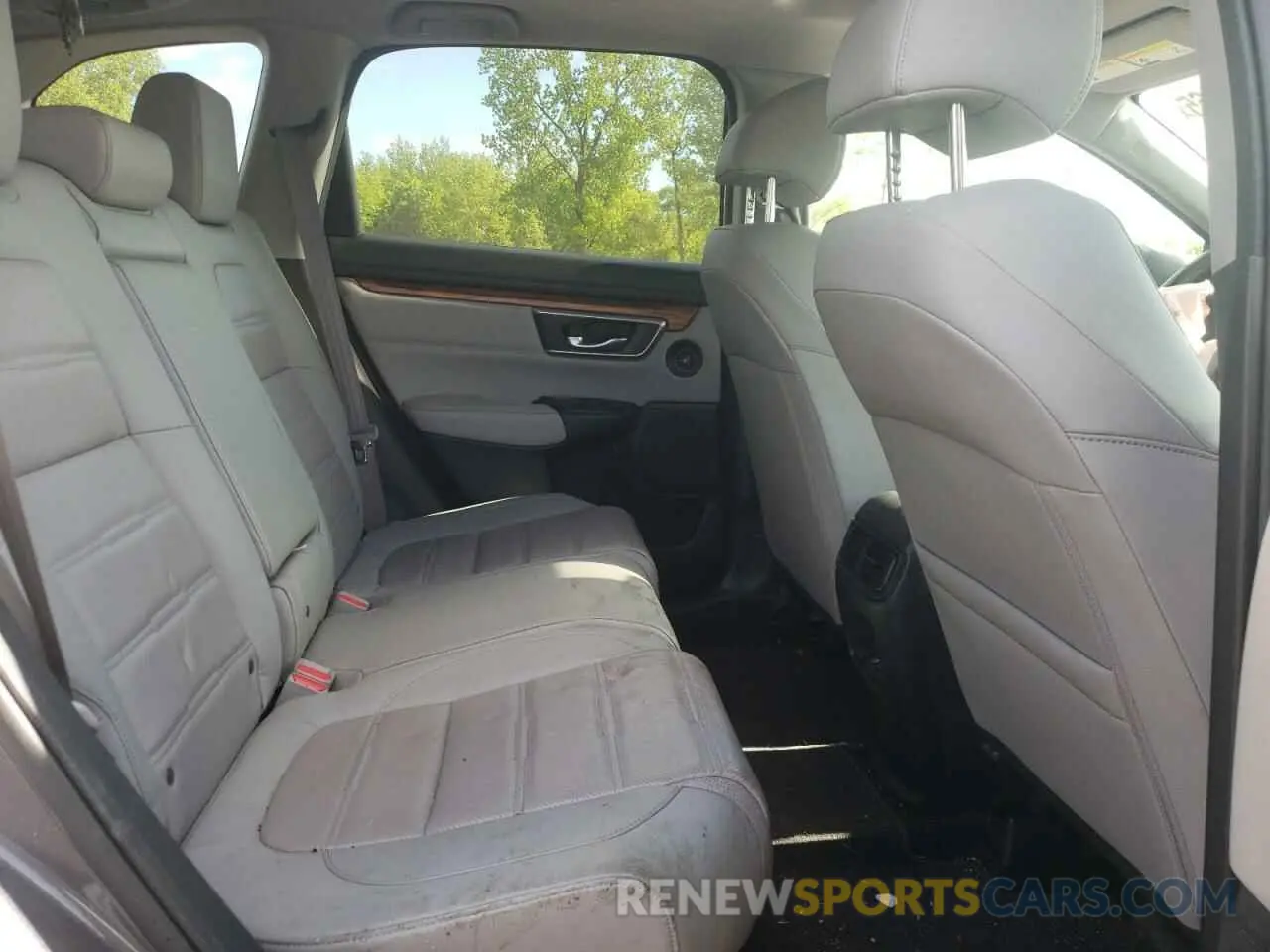 11 Photograph of a damaged car 2HKRW2H85KH653067 HONDA CRV 2019