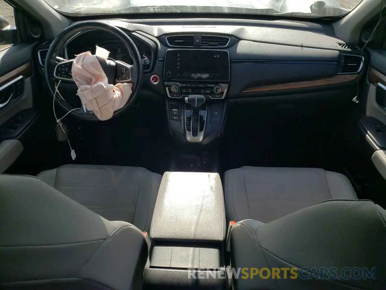 8 Photograph of a damaged car 2HKRW2H85KH653067 HONDA CRV 2019