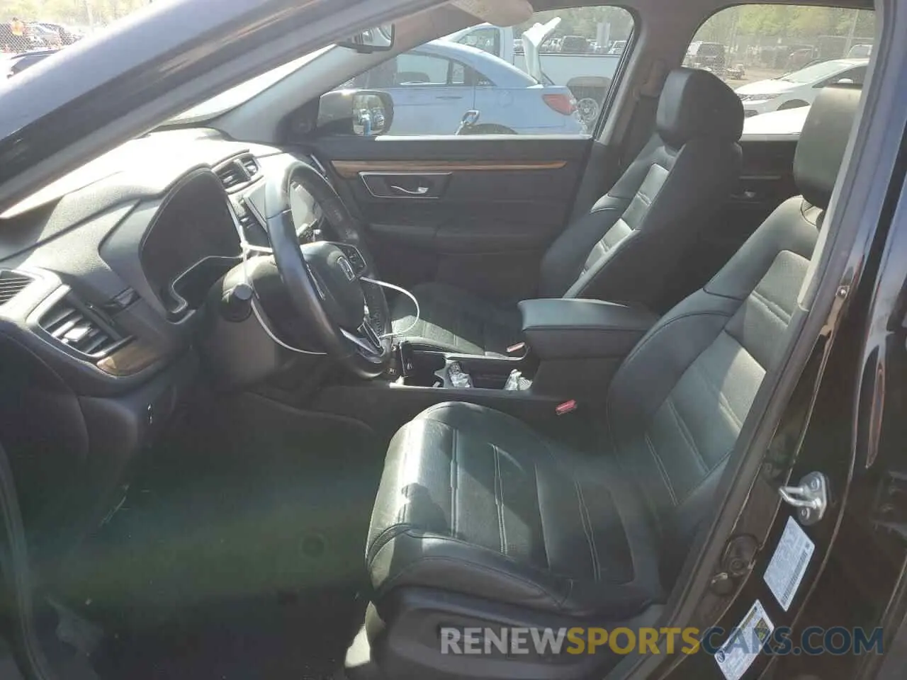 7 Photograph of a damaged car 2HKRW2H85KH658494 HONDA CRV 2019