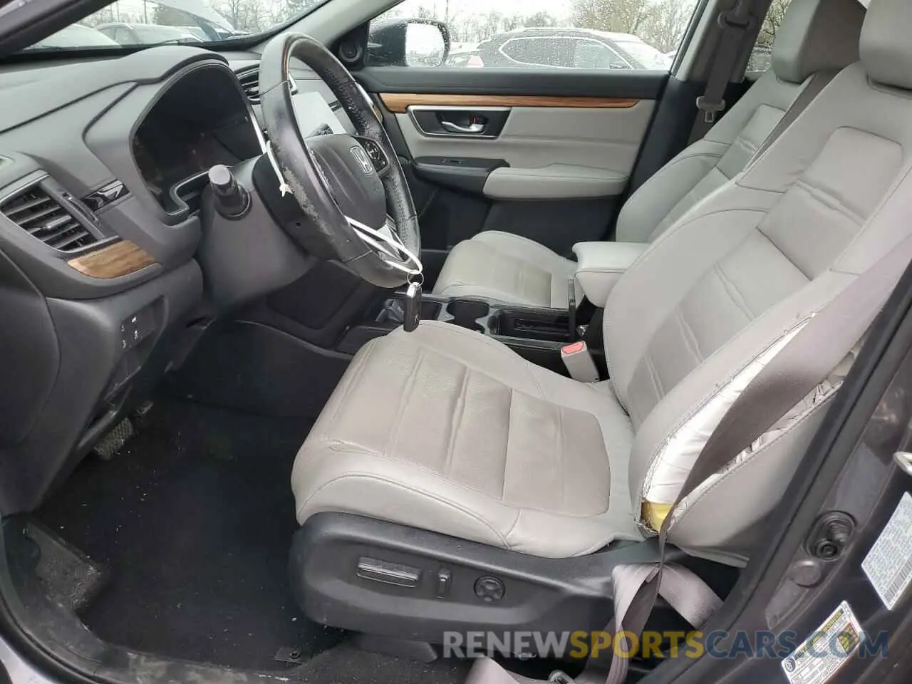 7 Photograph of a damaged car 2HKRW2H89KH637003 HONDA CRV 2019