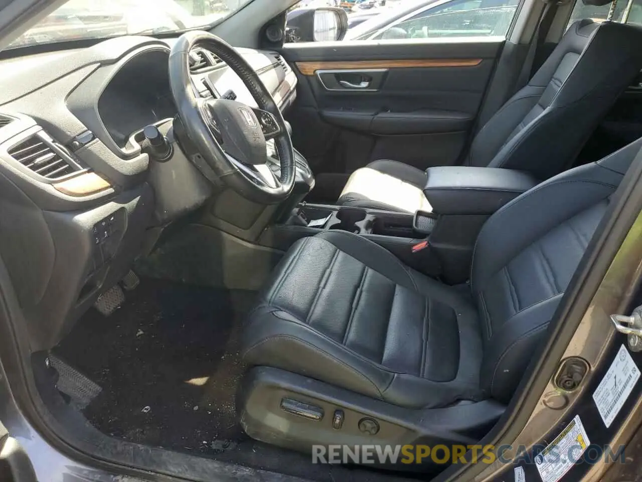 7 Photograph of a damaged car 2HKRW2H90KH149664 HONDA CRV 2019