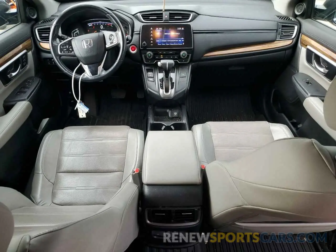 8 Photograph of a damaged car 2HKRW2H92KH614199 HONDA CRV 2019