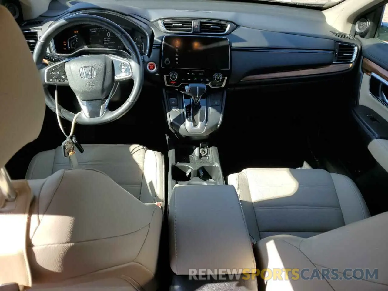 8 Photograph of a damaged car 2HKRW2H94KH606489 HONDA CRV 2019