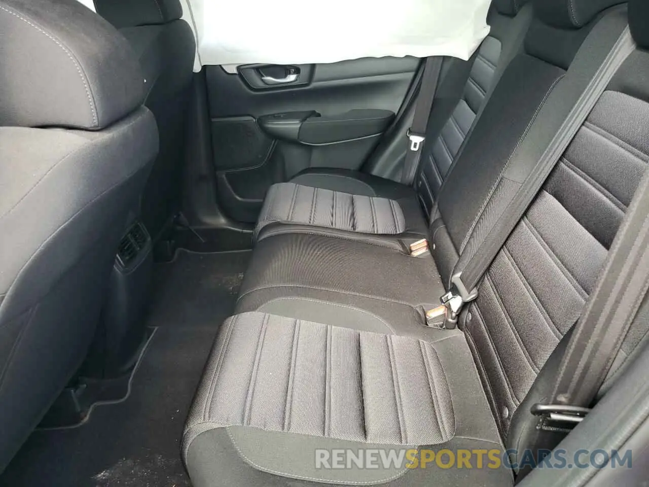 10 Photograph of a damaged car 2HKRW5H30KH409333 HONDA CRV 2019