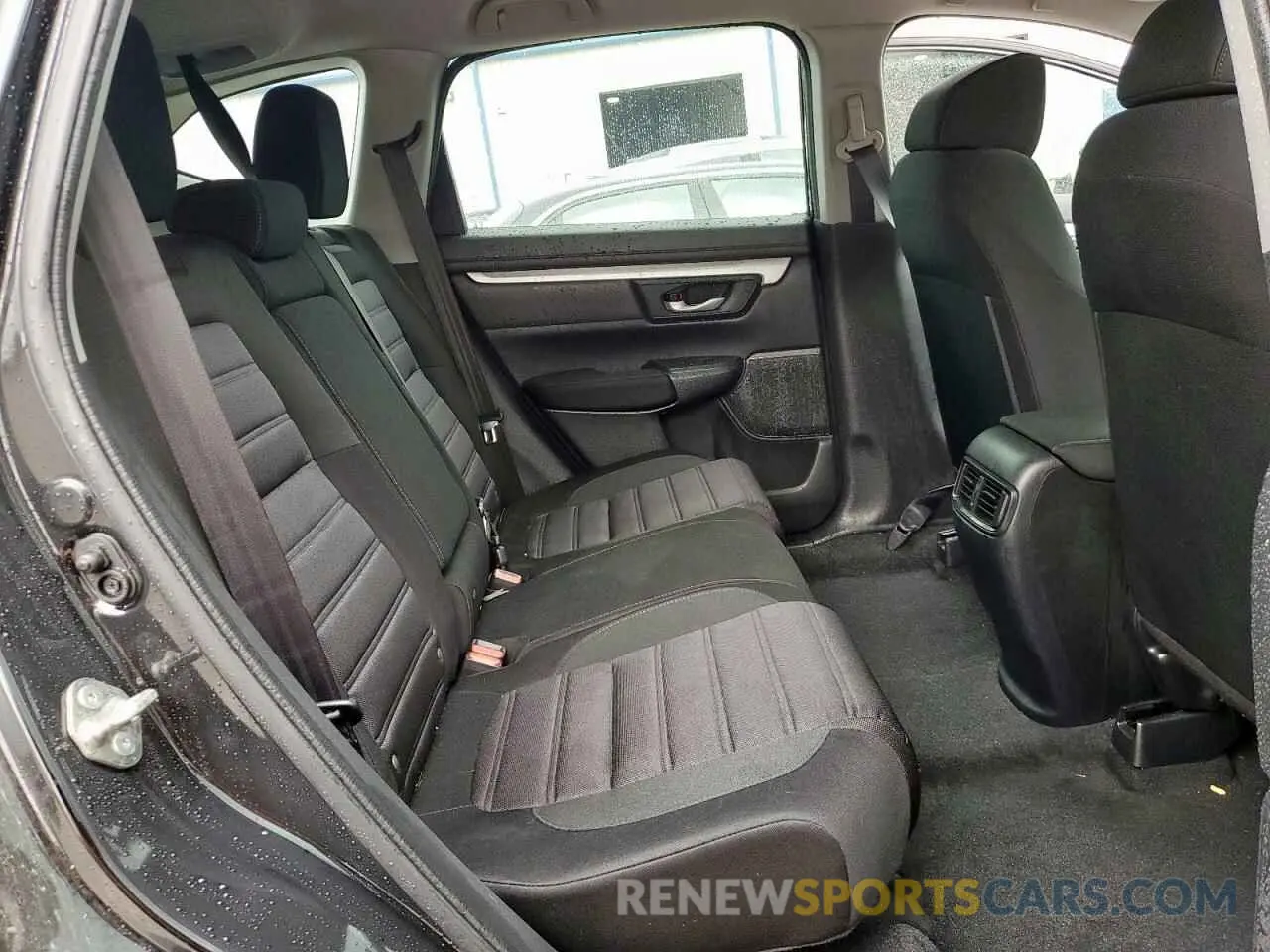 11 Photograph of a damaged car 2HKRW5H31KH412953 HONDA CRV 2019