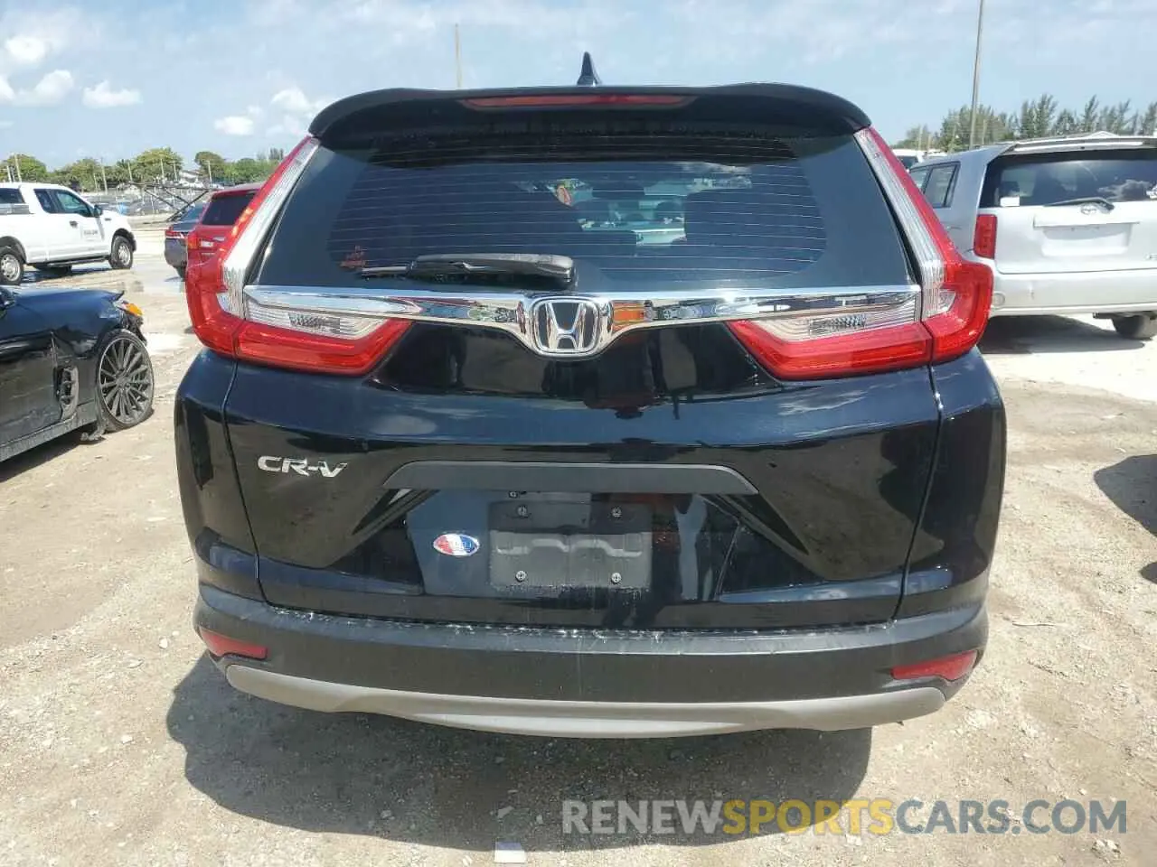 6 Photograph of a damaged car 2HKRW5H33KH403929 HONDA CRV 2019