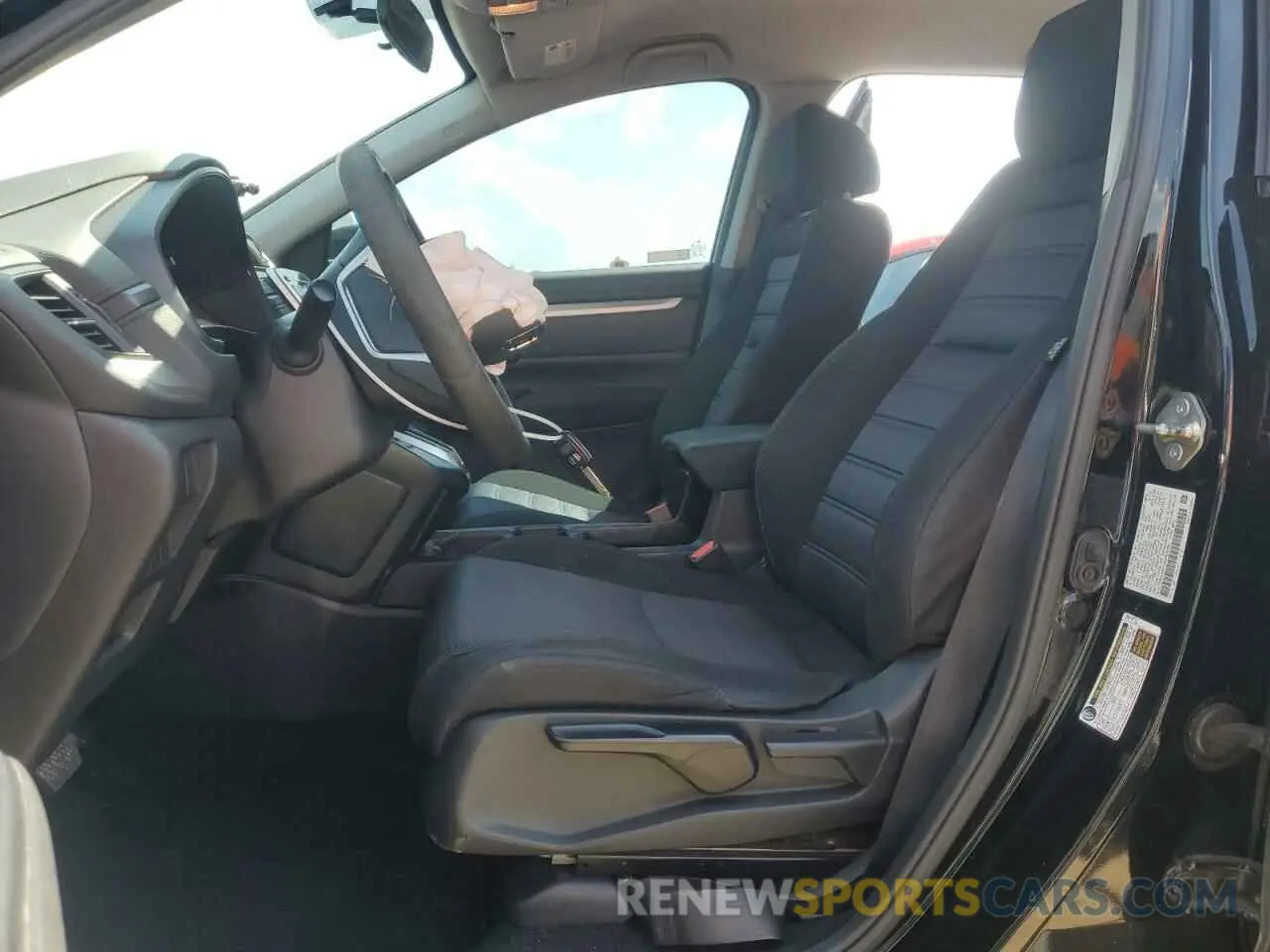 7 Photograph of a damaged car 2HKRW5H33KH403929 HONDA CRV 2019