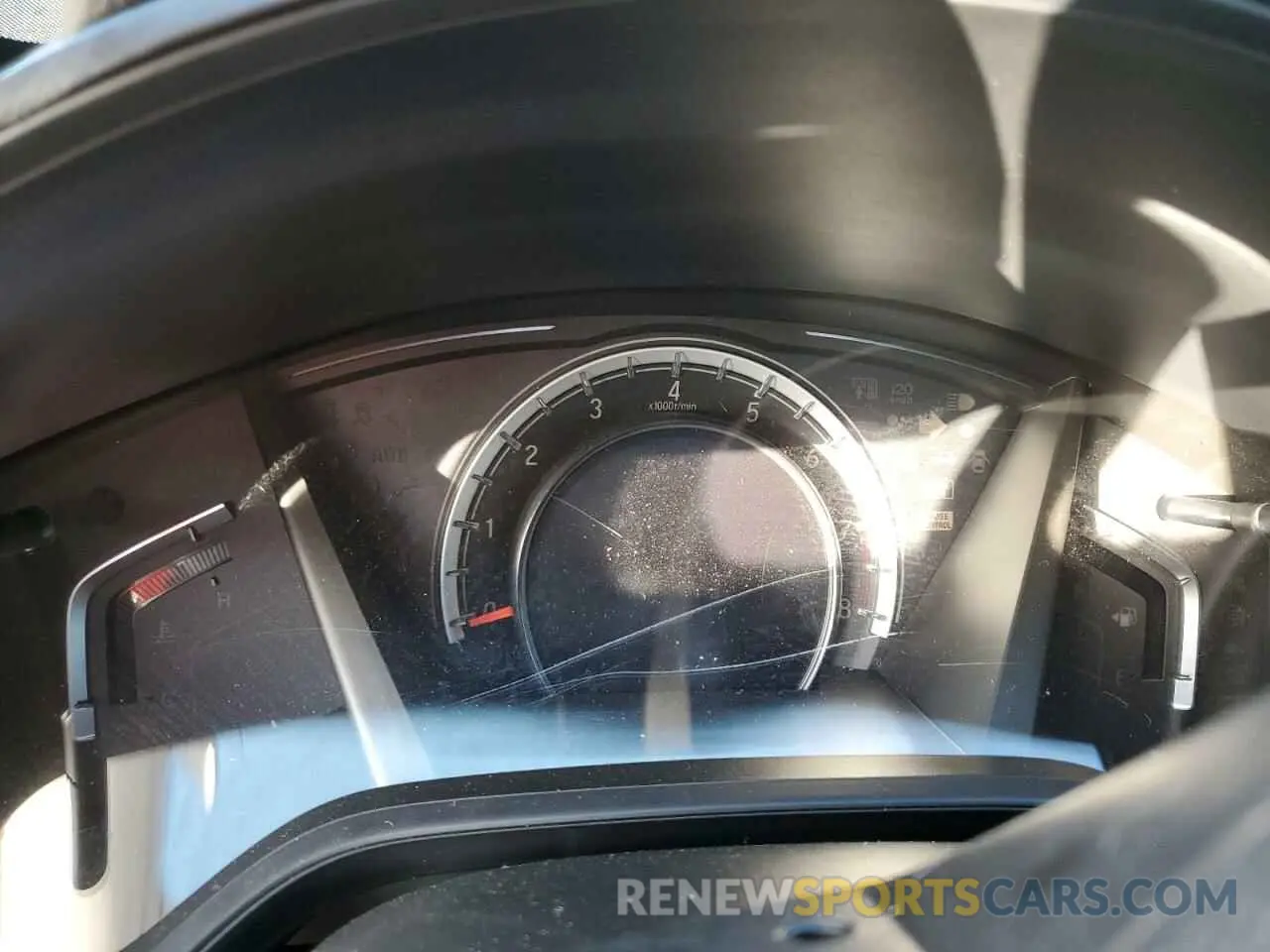 9 Photograph of a damaged car 2HKRW5H34KH404233 HONDA CRV 2019