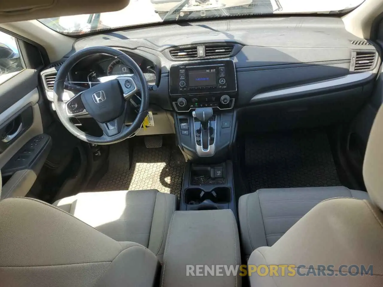 8 Photograph of a damaged car 2HKRW5H35KH420344 HONDA CRV 2019