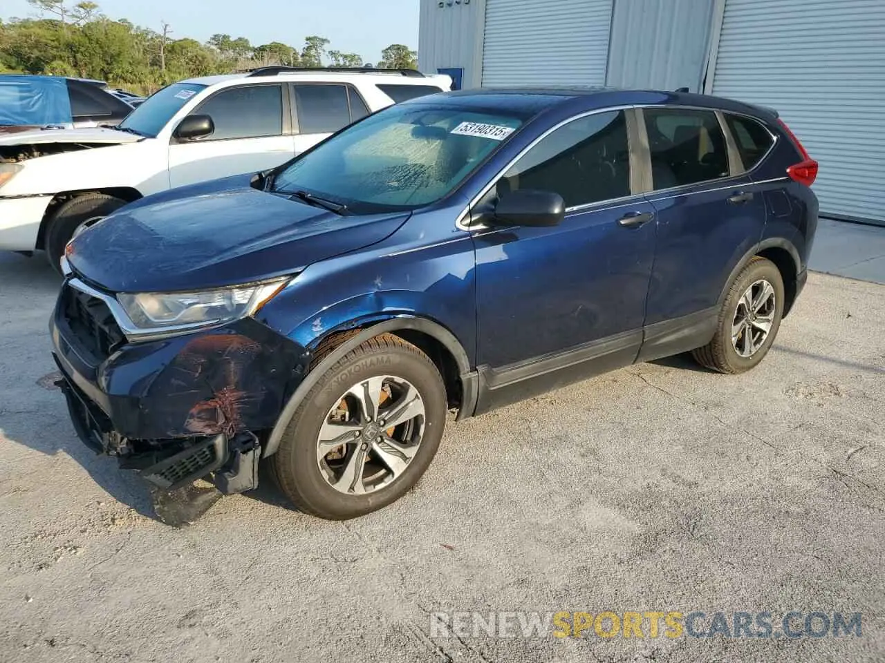 1 Photograph of a damaged car 2HKRW5H38KH412061 HONDA CRV 2019