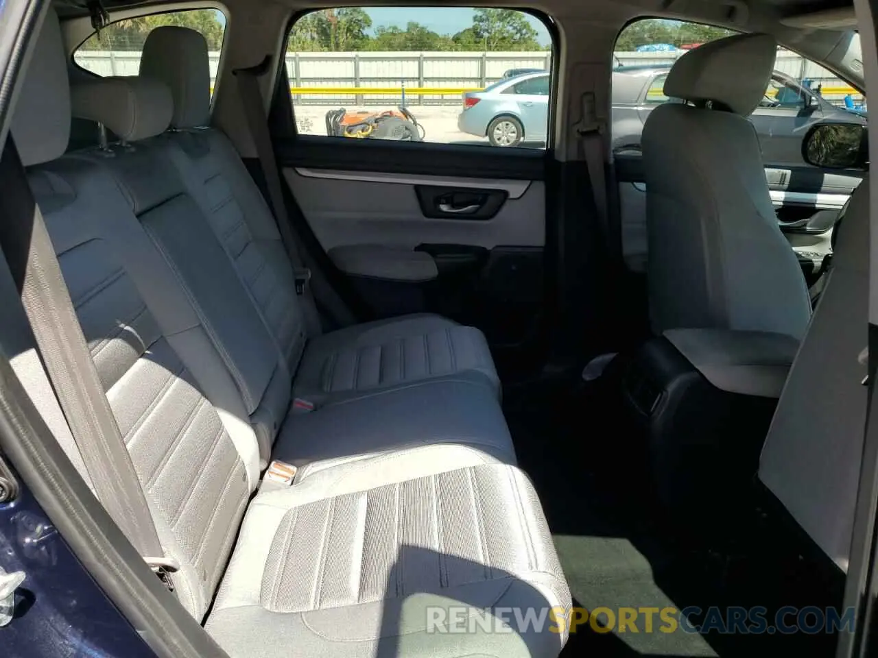 11 Photograph of a damaged car 2HKRW5H38KH412061 HONDA CRV 2019