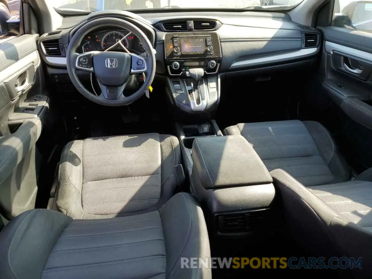 8 Photograph of a damaged car 2HKRW5H38KH418961 HONDA CRV 2019