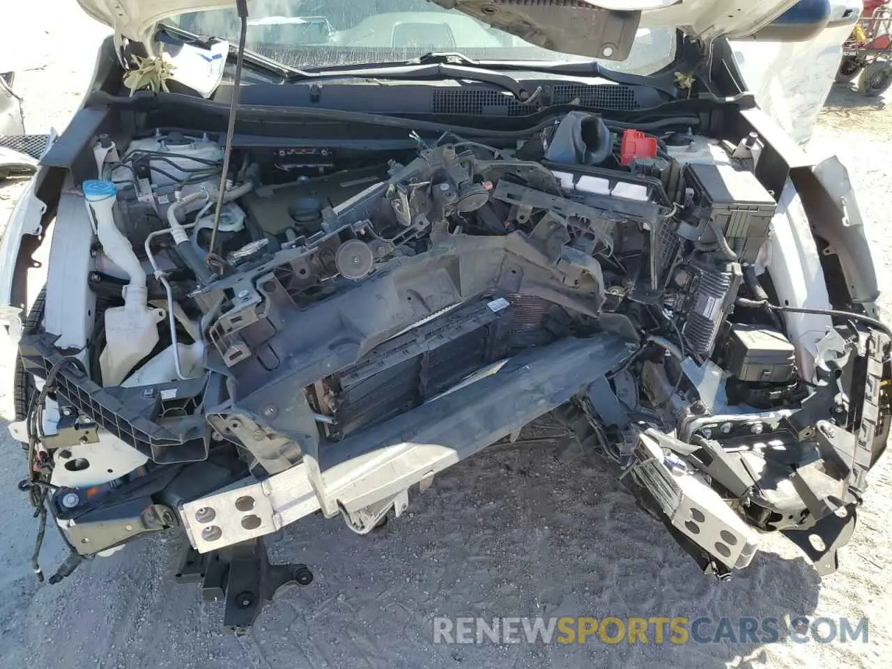 13 Photograph of a damaged car 2HKRW5H39KH416362 HONDA CRV 2019