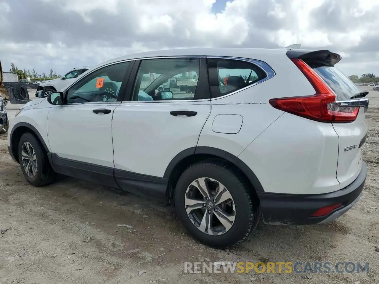 2 Photograph of a damaged car 2HKRW5H3XKH411672 HONDA CRV 2019