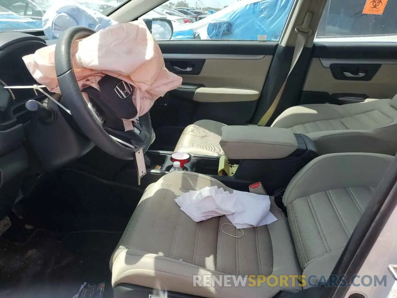 7 Photograph of a damaged car 2HKRW5H3XKH411672 HONDA CRV 2019