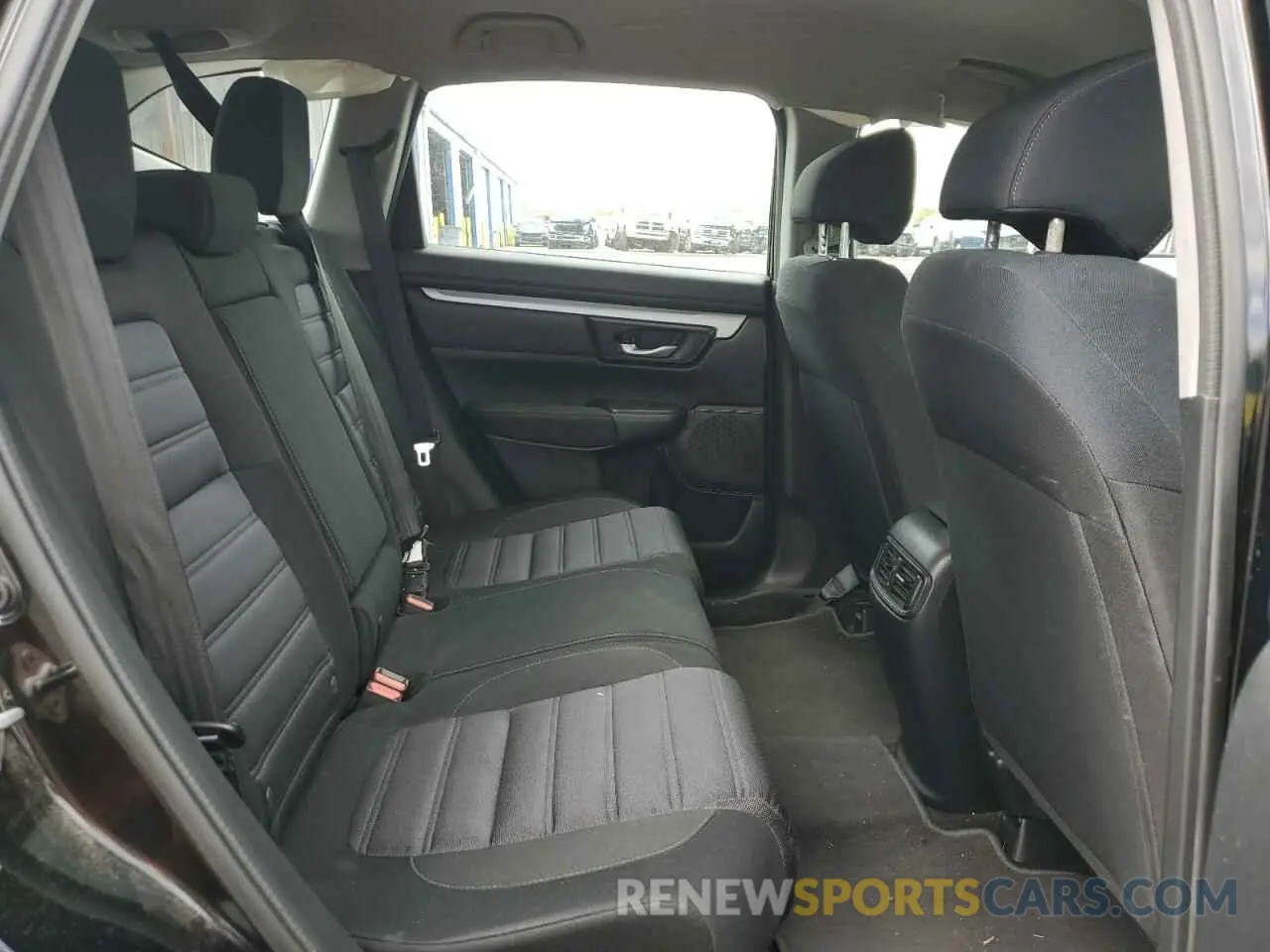 11 Photograph of a damaged car 2HKRW6H30KH227069 HONDA CRV 2019