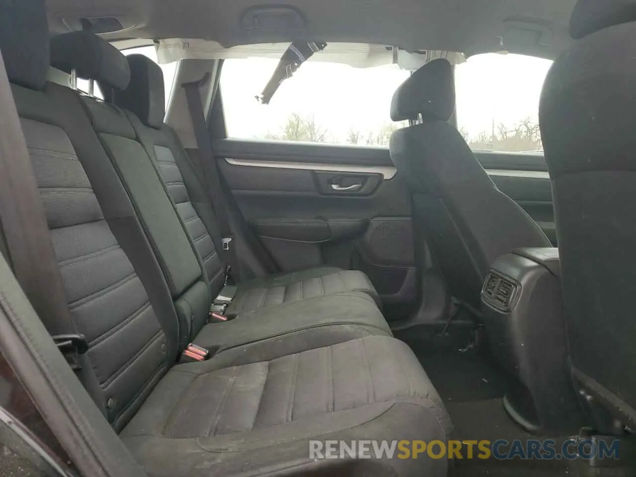 11 Photograph of a damaged car 2HKRW6H32KH224089 HONDA CRV 2019