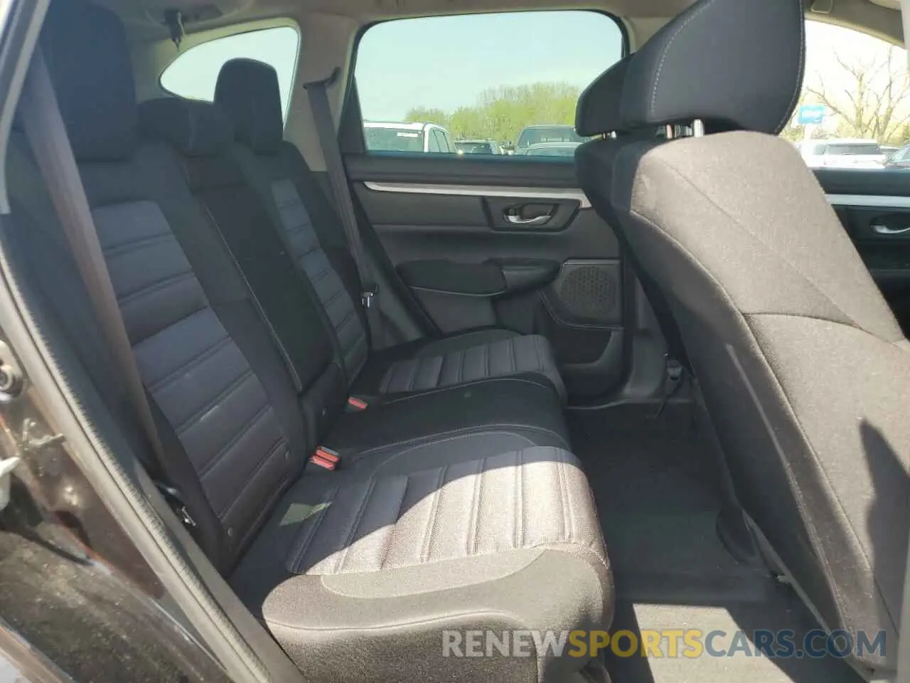 11 Photograph of a damaged car 2HKRW6H32KH230720 HONDA CRV 2019
