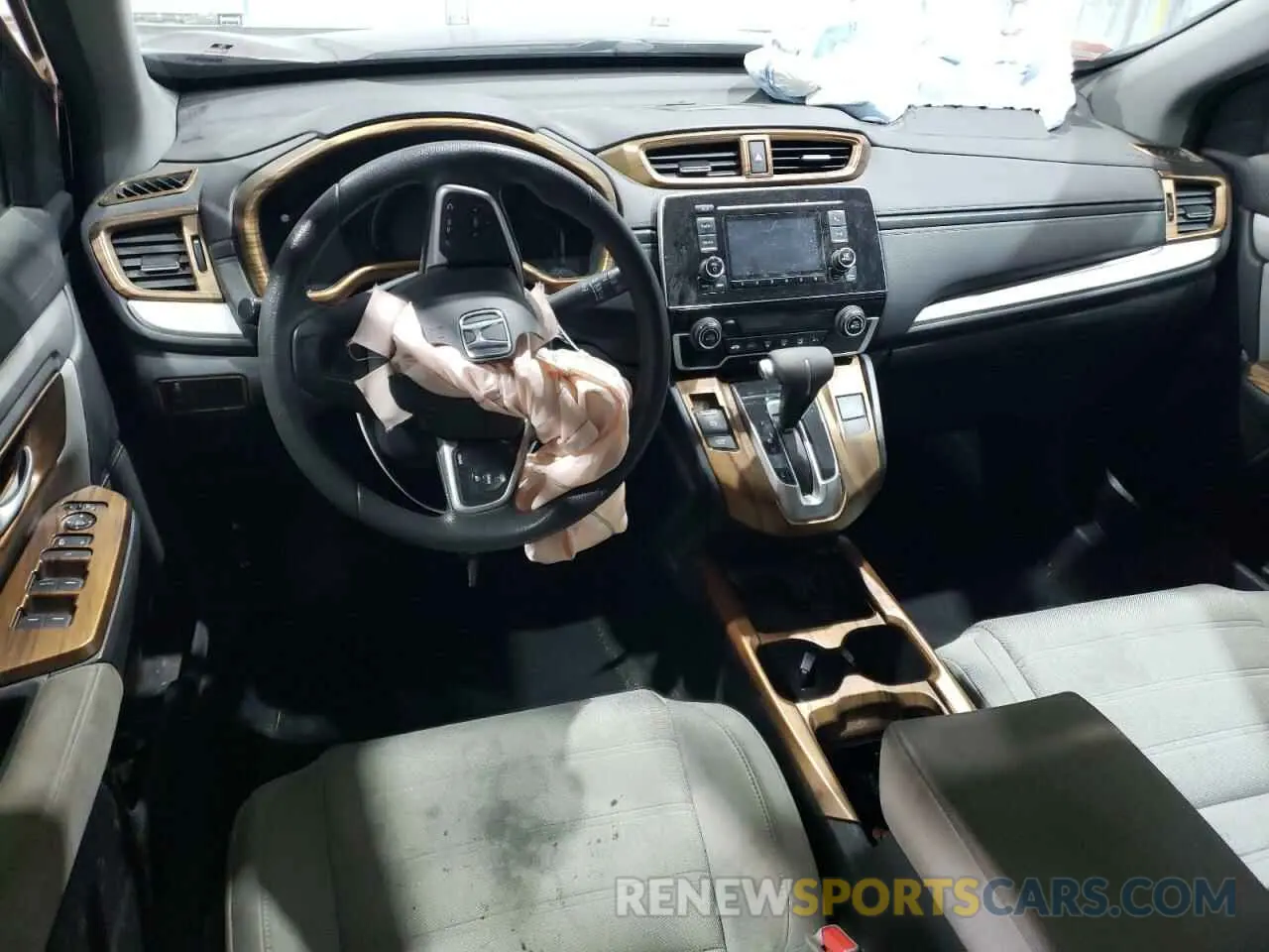 8 Photograph of a damaged car 2HKRW6H36KH200619 HONDA CRV 2019