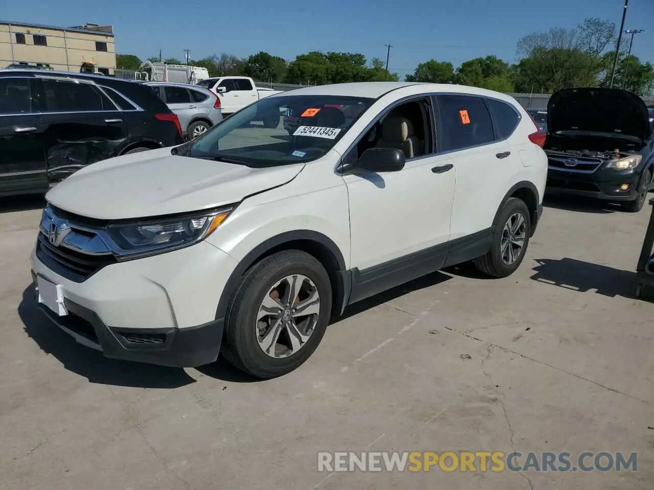 1 Photograph of a damaged car 2HKRW6H36KH202046 HONDA CRV 2019