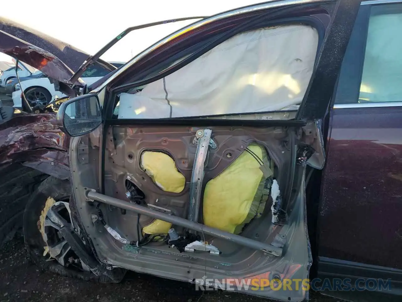 7 Photograph of a damaged car 2HKRW6H36KH231580 HONDA CRV 2019
