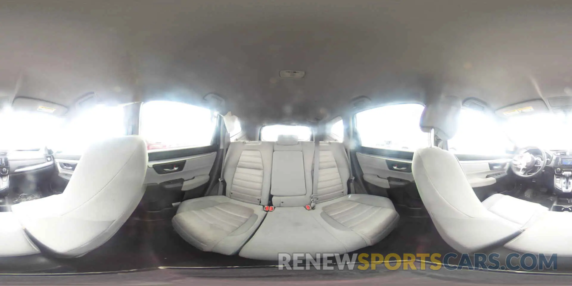 16 Photograph of a damaged car 2HKRW6H37KH201083 HONDA CRV 2019