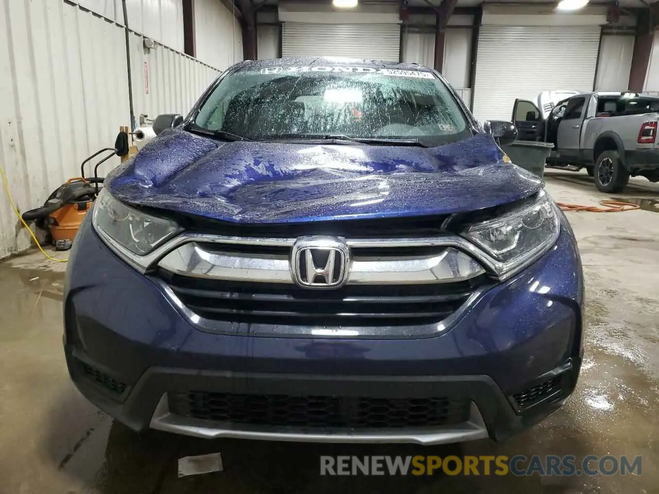 5 Photograph of a damaged car 2HKRW6H37KH217994 HONDA CRV 2019