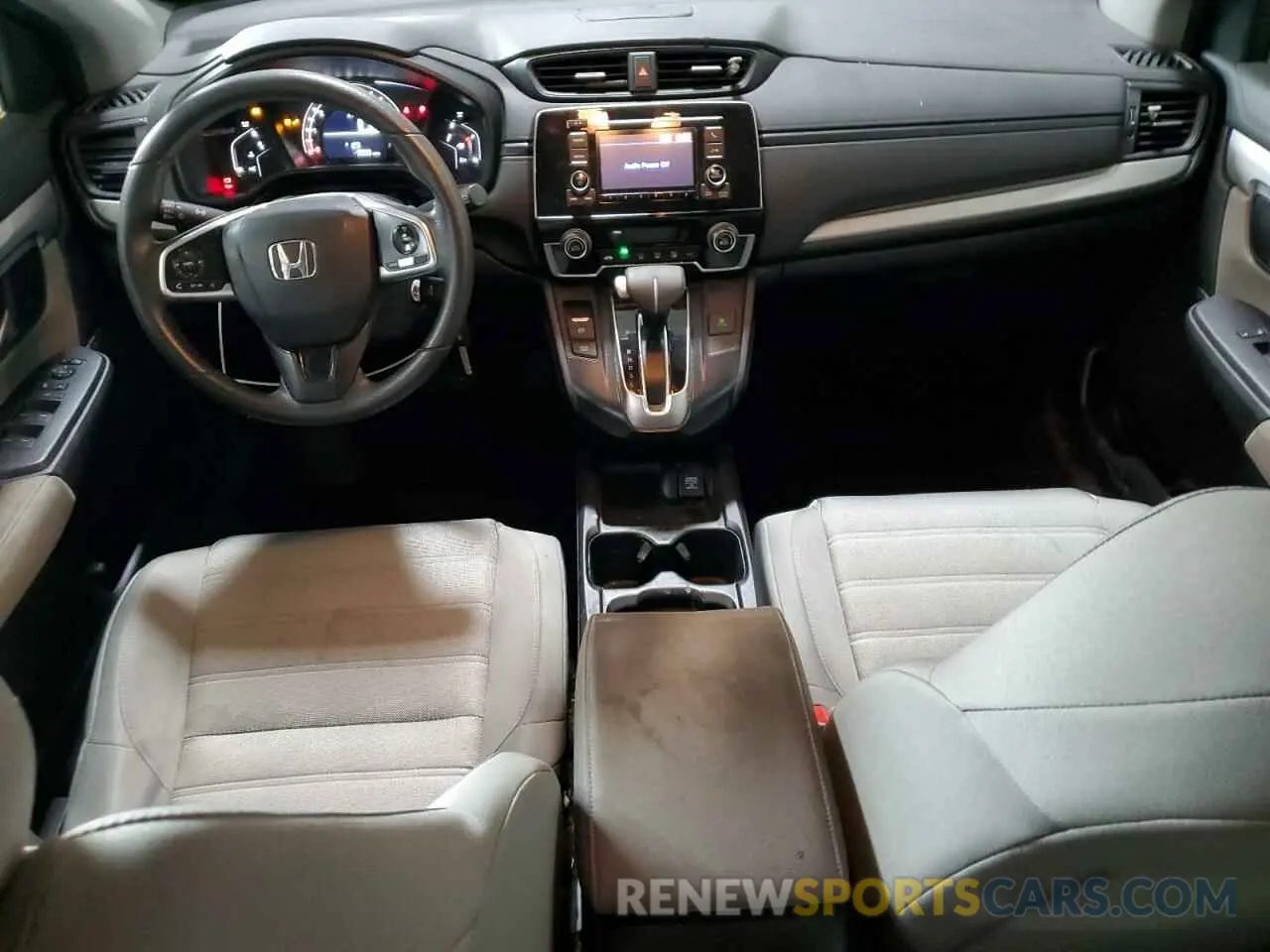8 Photograph of a damaged car 2HKRW6H37KH217994 HONDA CRV 2019