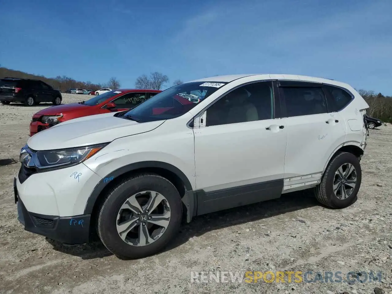 1 Photograph of a damaged car 2HKRW6H37KH218854 HONDA CRV 2019