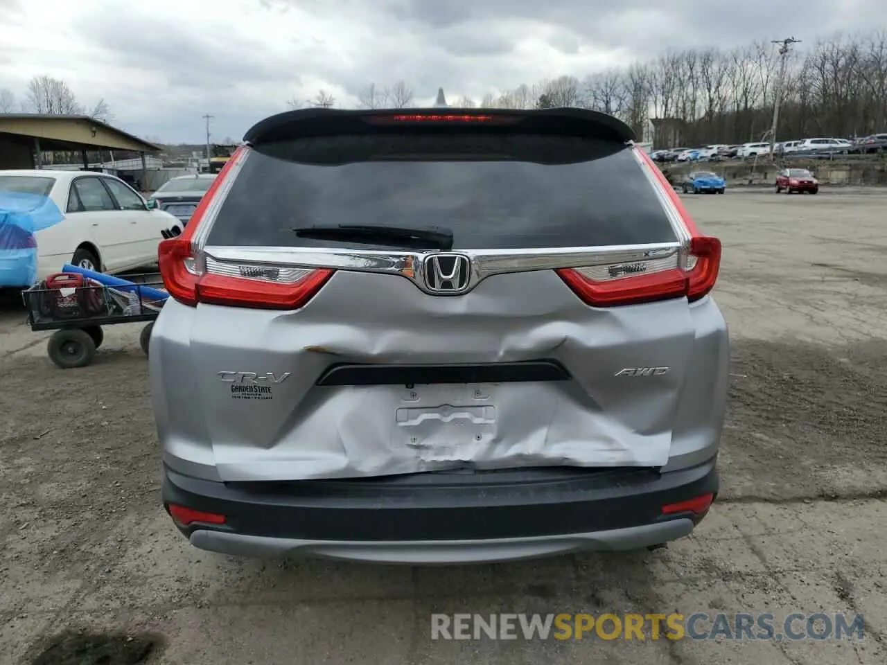 6 Photograph of a damaged car 2HKRW6H38KH211752 HONDA CRV 2019