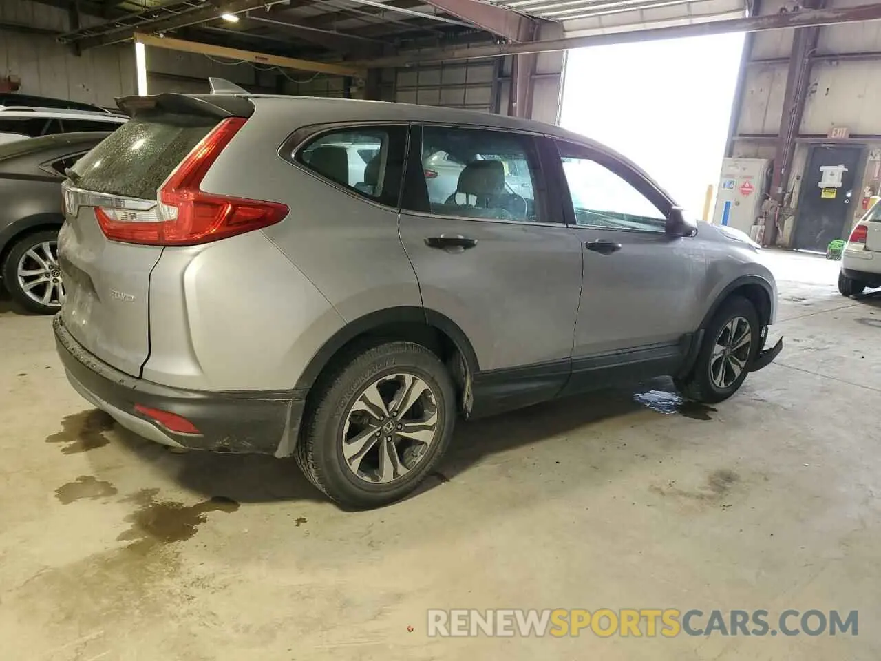 3 Photograph of a damaged car 2HKRW6H38KH220063 HONDA CRV 2019