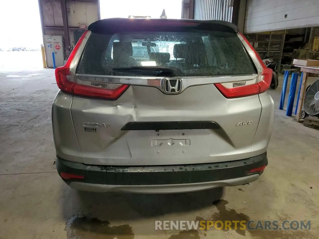 6 Photograph of a damaged car 2HKRW6H38KH220063 HONDA CRV 2019
