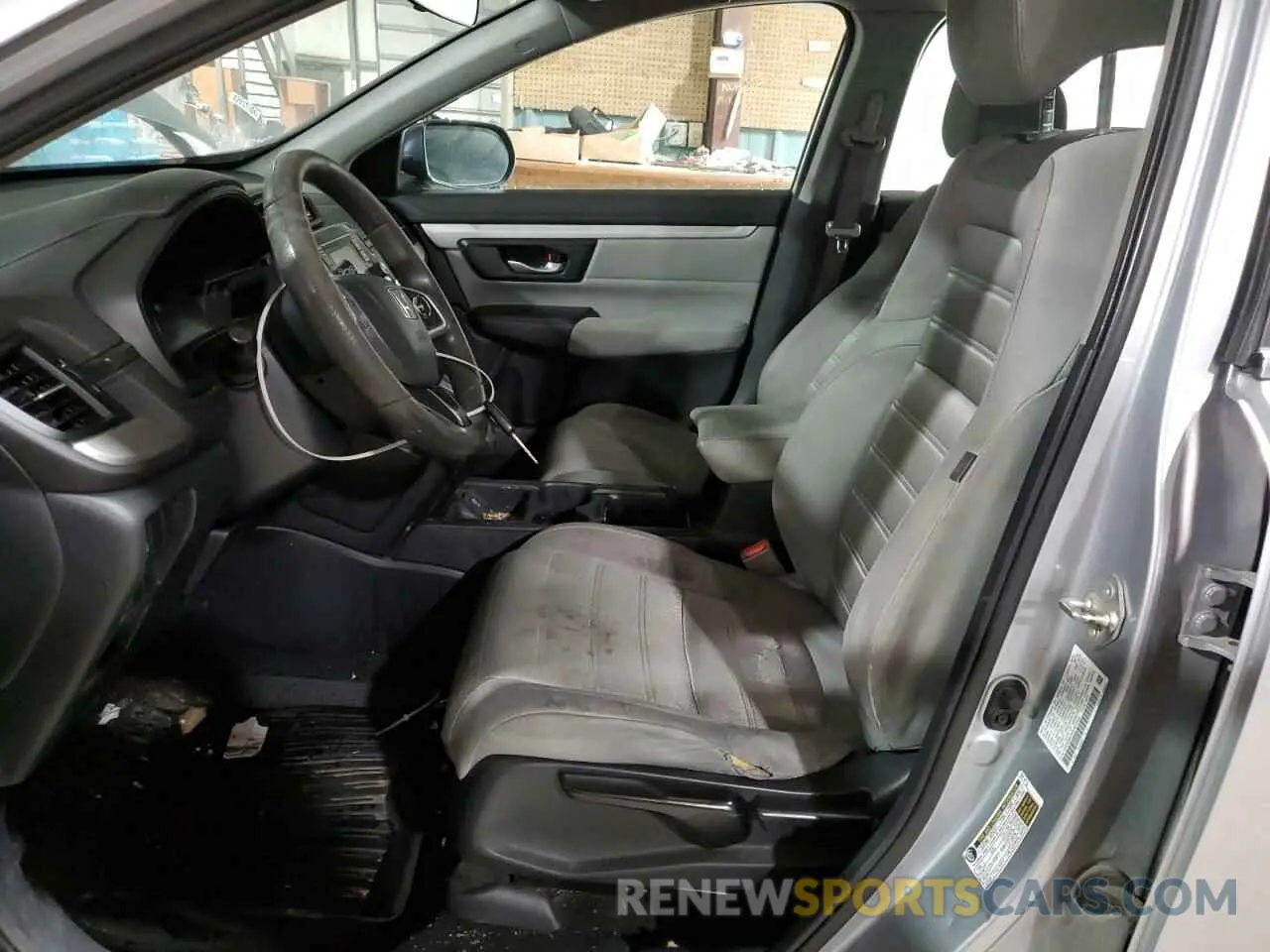7 Photograph of a damaged car 2HKRW6H38KH220063 HONDA CRV 2019