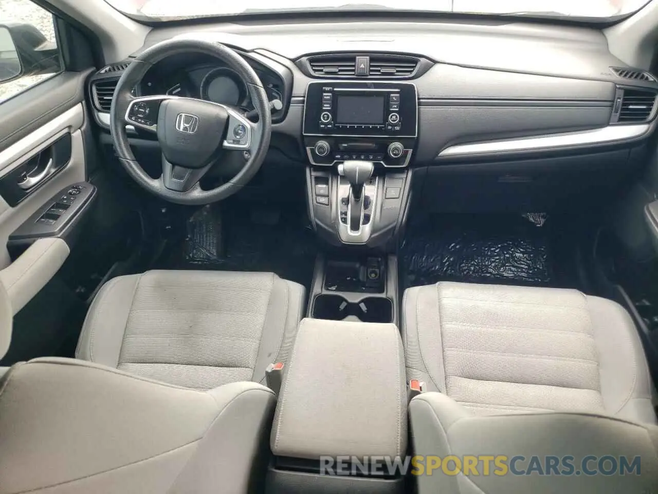 8 Photograph of a damaged car 2HKRW6H39KH226180 HONDA CRV 2019