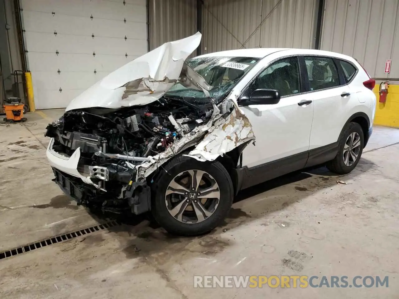 1 Photograph of a damaged car 2HKRW6H3XKH234448 HONDA CRV 2019