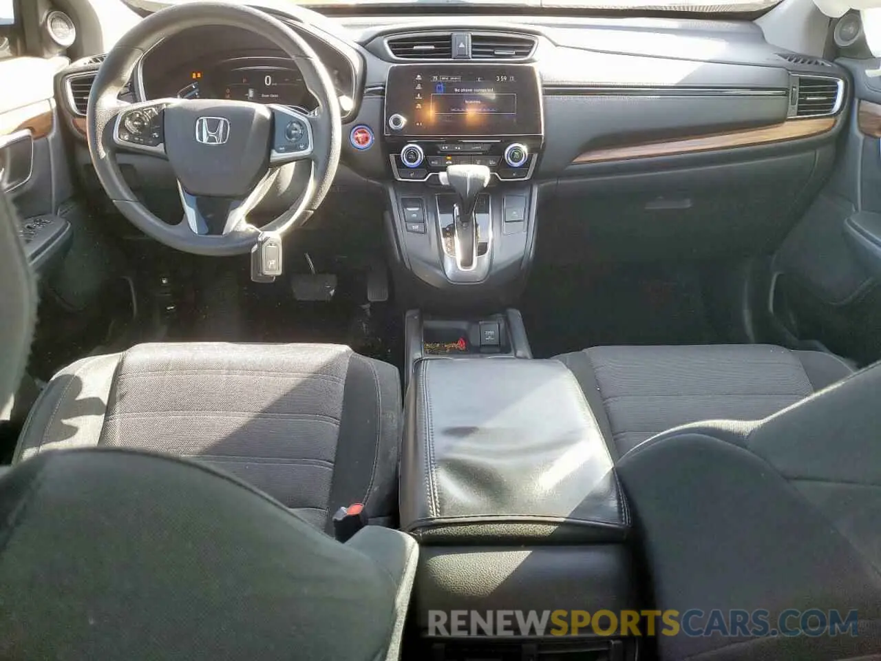 8 Photograph of a damaged car 5J6RW1H50KA007033 HONDA CRV 2019