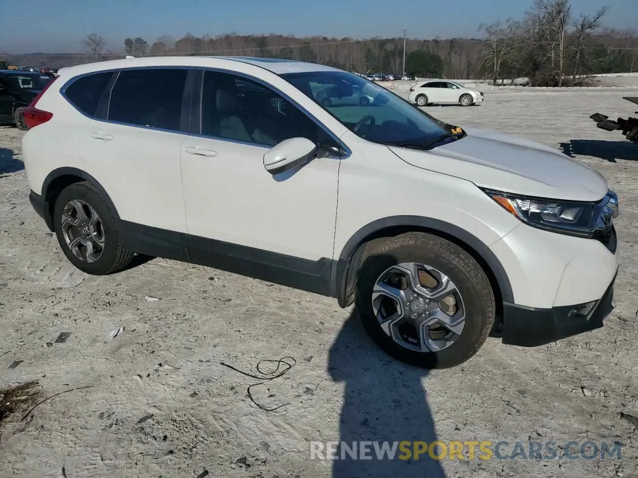 4 Photograph of a damaged car 5J6RW1H50KL008154 HONDA CRV 2019
