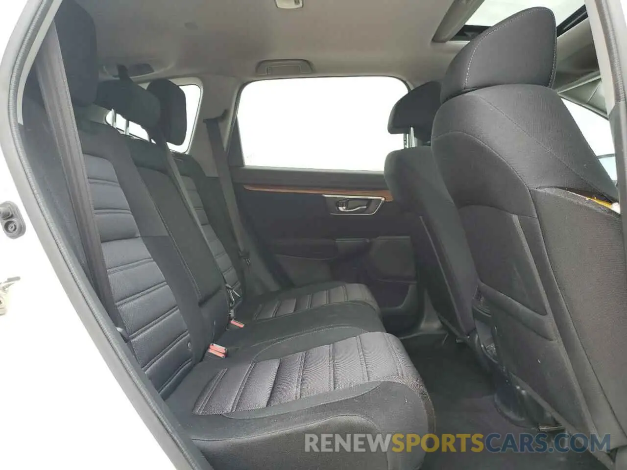 11 Photograph of a damaged car 5J6RW1H51KA006375 HONDA CRV 2019