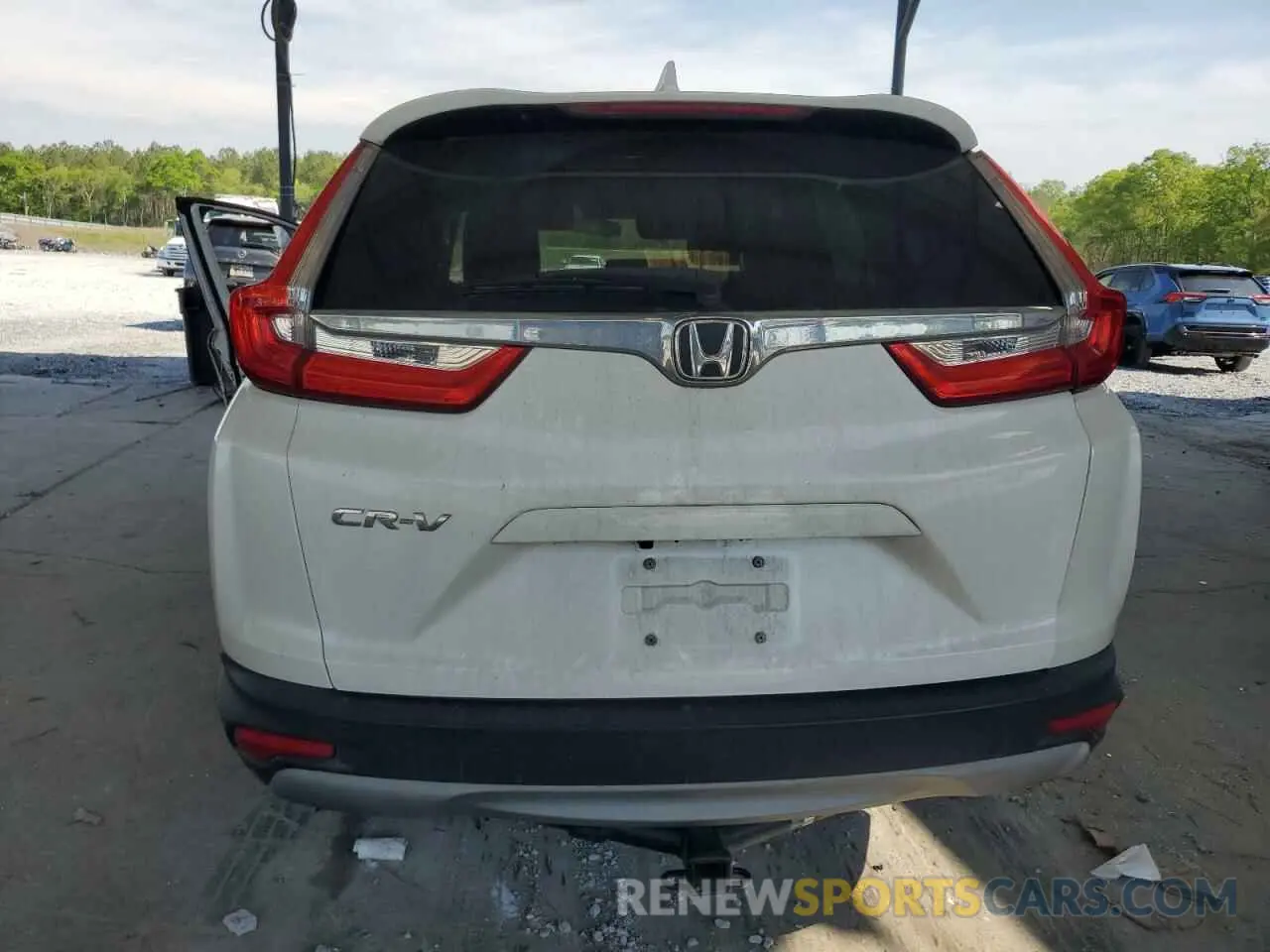 6 Photograph of a damaged car 5J6RW1H52KL008091 HONDA CRV 2019