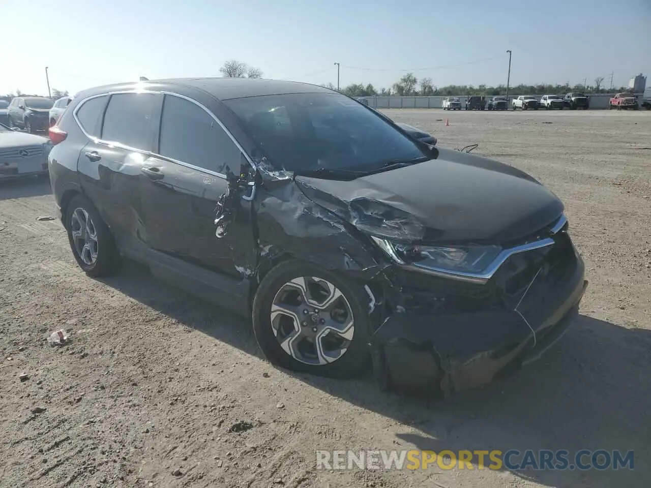 4 Photograph of a damaged car 5J6RW1H53KA034131 HONDA CRV 2019