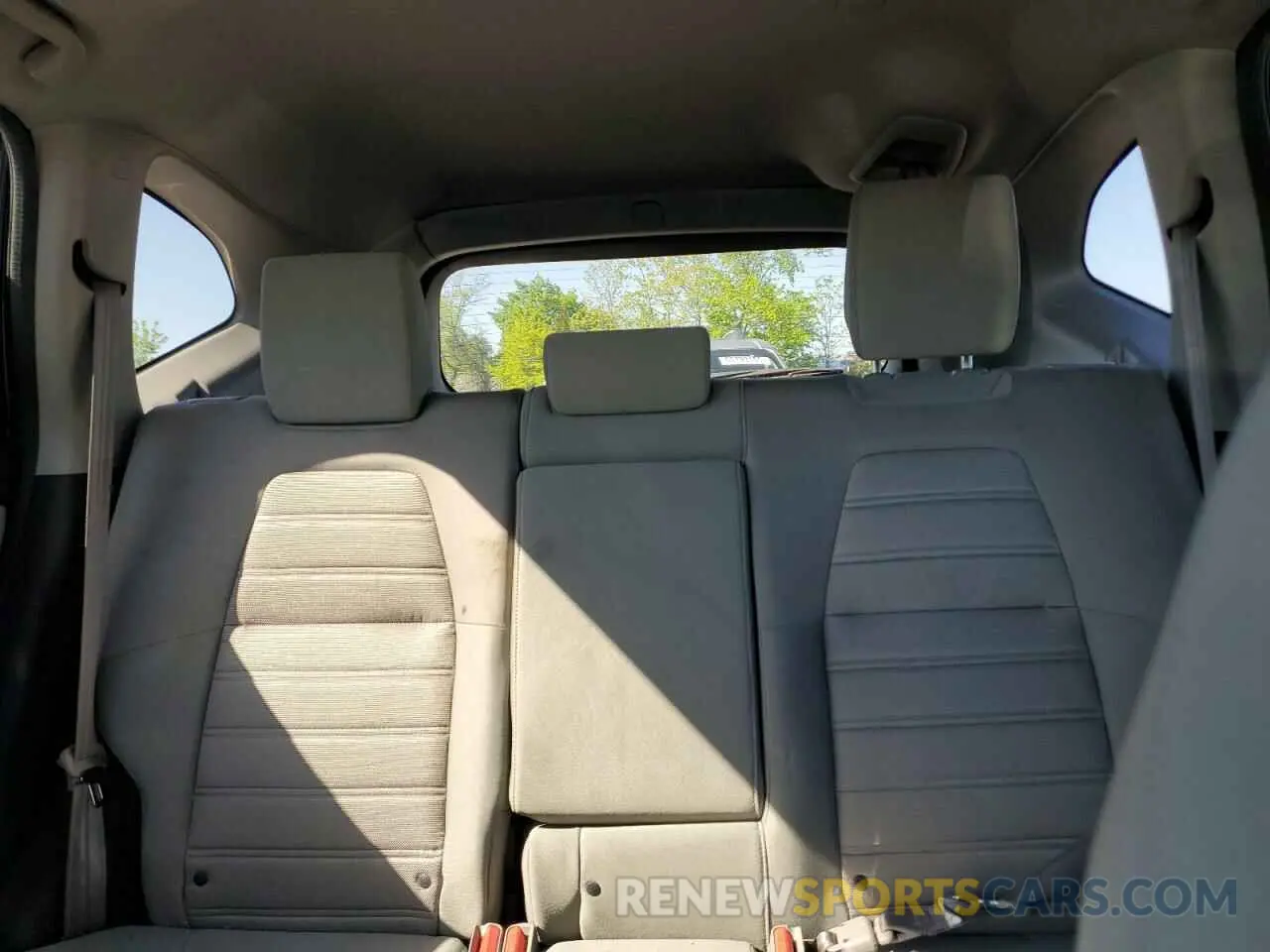 10 Photograph of a damaged car 5J6RW1H54KA041959 HONDA CRV 2019