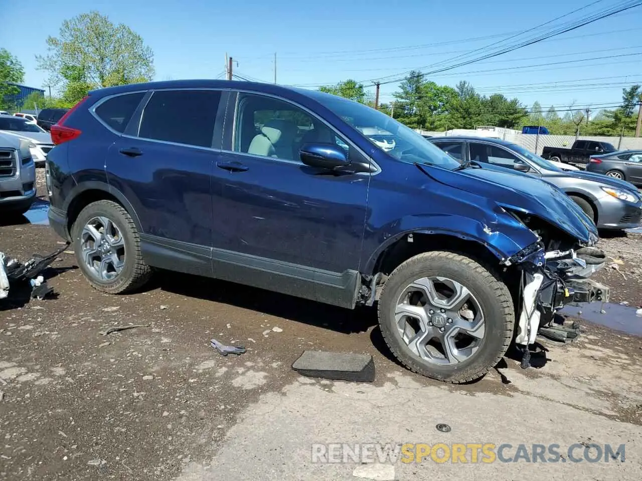 4 Photograph of a damaged car 5J6RW1H54KA041959 HONDA CRV 2019
